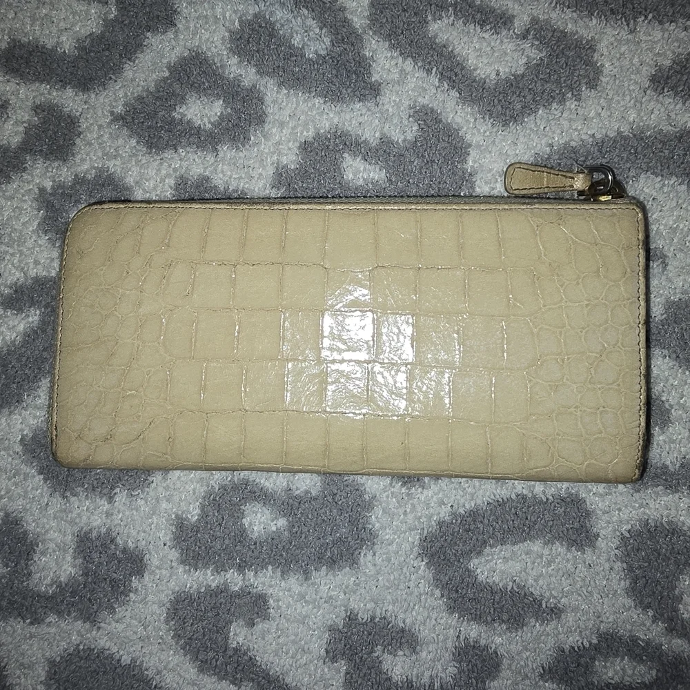 Miu Miu Cream Croc-Embossed Leather Accordian Zip Wallet